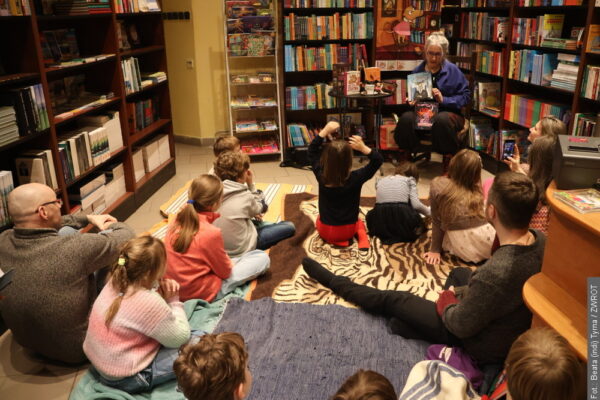 Baśnie na nowo opowiedziane. O szczęściu w „Księgarni u Wirthów”