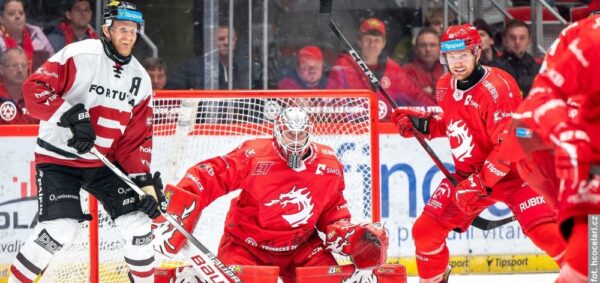 Sparta Praga wygrywa w Werk Arenie. Stalownicy przegrywają w meczu na szczycie