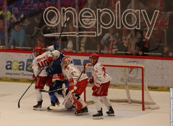Morawsko-śląskie derby dla Trzyńca! Stalownicy po karnych pokonują Kometę Brno