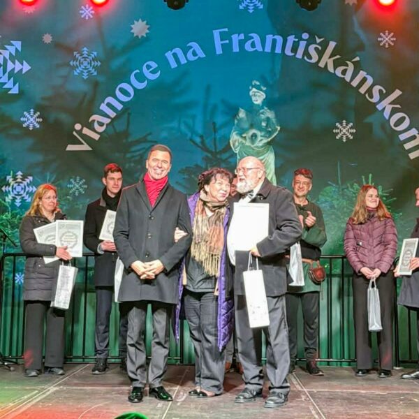 Chór Collegium Iuvenum ponownie z sukcesem. Z Bratysławy przywiózł złote pasmo