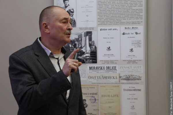 Sztuczna inteligencja była tematem pierwszego tegorocznego wykładu MUR-u. Bogdan Ficek mówił o możliwościach jej zastosowania [NAGRANIE]