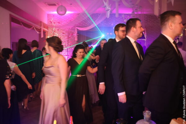 Witajcie w naszej bajce. Bal Macierzy Szkolnej w Oldrzychowicach