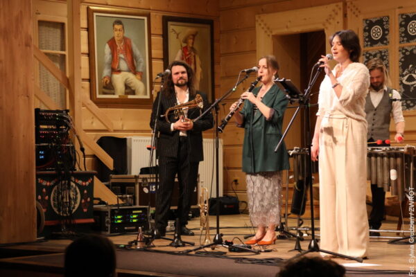 Po kolędzie na Zaolziu. Koncert Warszawskiej Orkiestry Sentymentalnej