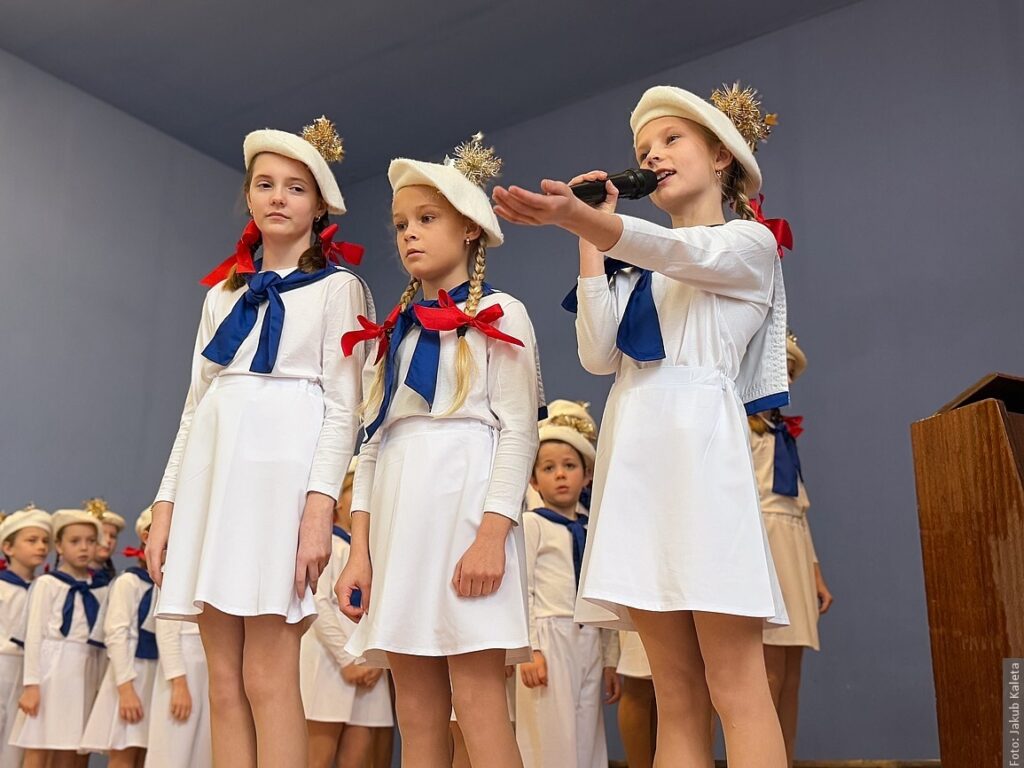 Małe głosy, duży sukces. Wiolinki z Bystrzycy najlepsze na konkursie w Rudzi­cy!