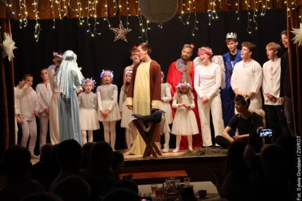 Spotkanie w Nieborach. Świąteczna atmosfera, tradycyjna szopka i plany na przyszły rok