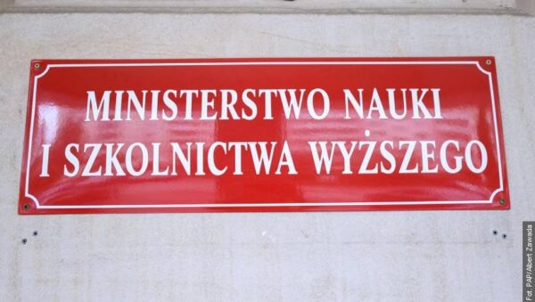 Ministerstwo Nauki i Szkolnictwa Wyższego: darmowy słownik z nowymi zasadami pisowni pod koniec roku