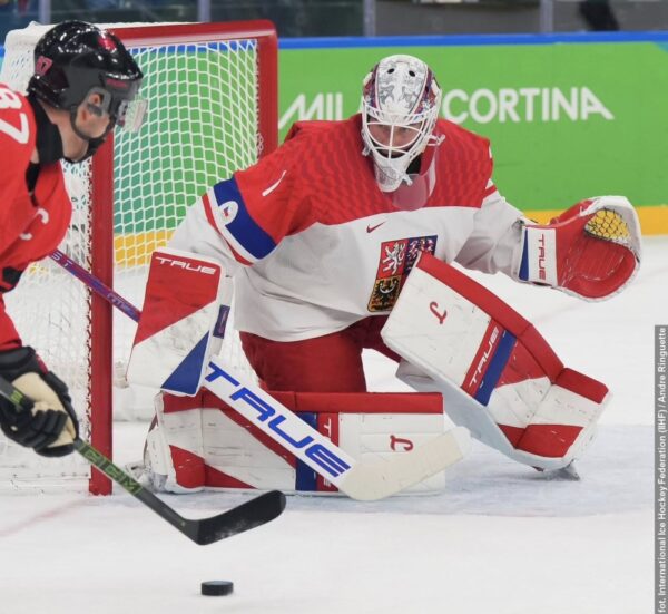 Czescy hokeiści kończą turniej olimpijski. Dramatyczny bój i porażka z Kanadą w dogrywce