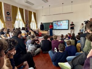 Podstawówka w Bystrzycy kibicowała swojej absolwentce. Szkolna strefa kibica dla Anny Milerskiej