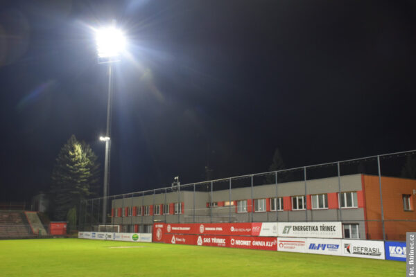 Futbol w regionie. Karwina wciąż bez punktów na wiosnę, Banik z nowym trenerem, a Trzyniec zaprasza na wiosnę przy sztucznym oświetleniu