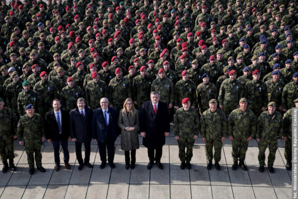 Czescy żołnierze wrócili do kraju z zagranicznych operacji. Część z nich strzegła polskiego nieba