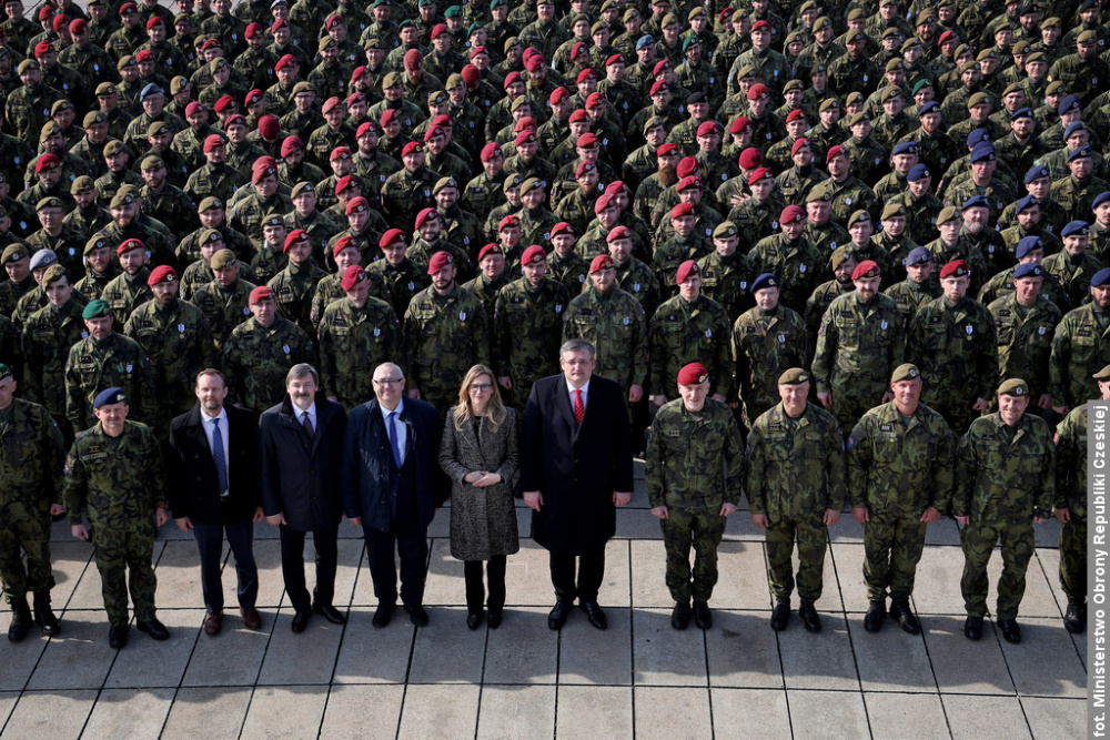Czescy żołnierze wrócili do kraju z zagranicznych operacji. Część z nich strzegła polskiego nieba