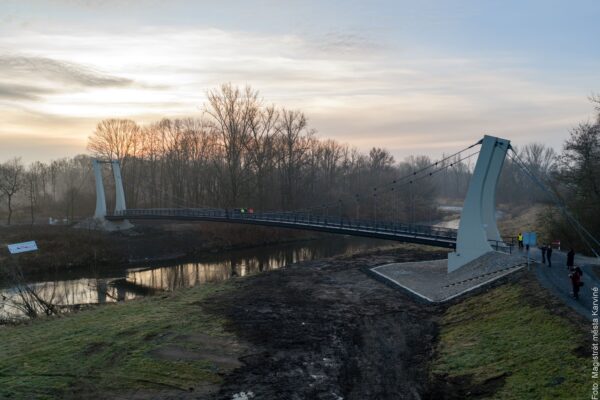Nowa kładka w Łąkach i Pogwizdowie już wkrótce dostępna. Mieszkańcy wybiorą jej nazwę