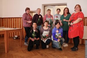 Zamiast kawy przy stole – pieczenie. Nietypowy Dzień Kobiet w Gródku