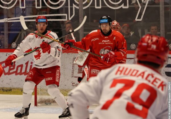 To nie był mecz na miarę play-offów, ale Stalownicy zadanie wykonali. Skromna wygrana z Ołomuńcem
