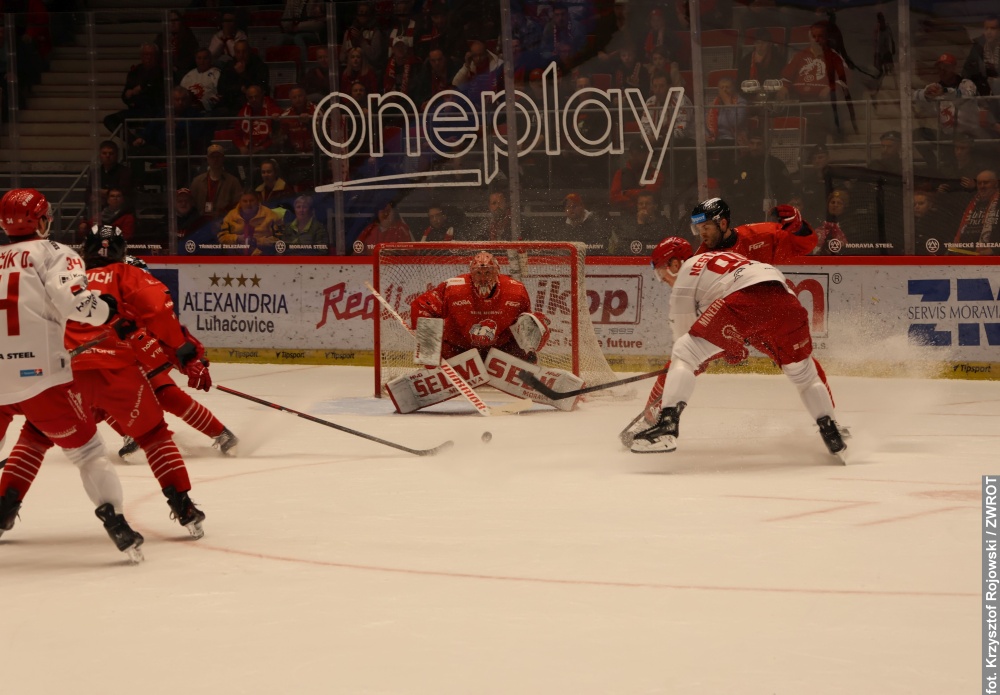 Stalownicy pojadą do Ołomuńca po awans! Mnóstwo emocji w drugim meczu play-offów i pięć goli