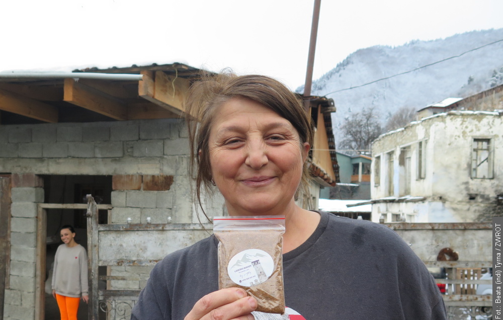 Ciekawostki ze świata. Sól swańska — jedna z najchętniej przywożonych pamiątek z Gruzji. Co to takiego?