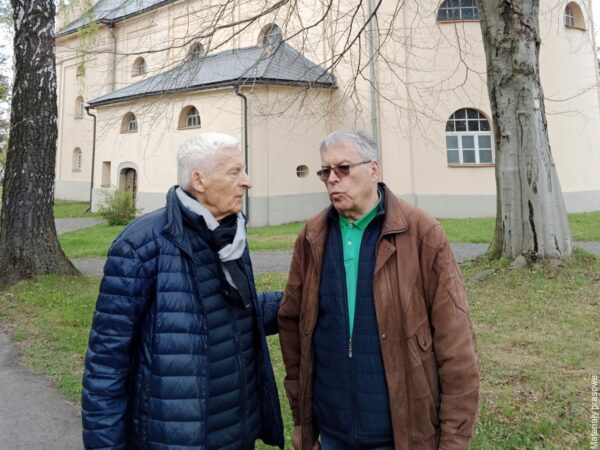 Z POCZTY REDAKCYJNEJ. Wizyta profesora Jerzego Buzka w Śmiłowicach