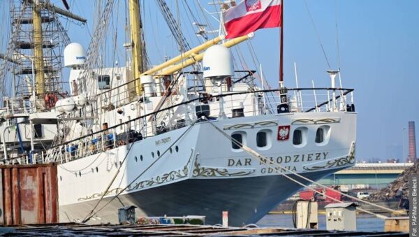 To może być jeden z ostatnich rejsów. „Dar Młodzieży” popłynie do USA