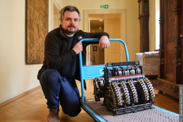 Kasa sklepowa z przełomu XIX i XX wieku trafiła do muzeum. Będzie można zobaczyć ją już niebawem, podczas Nocy Muzeów