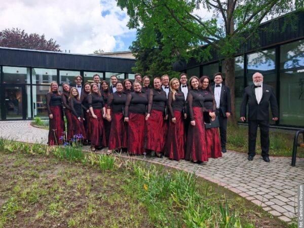 Duży sukces chóru Canticum Novum! Wracają z nagrodami z międzynarodowego festiwalu w Krakowie