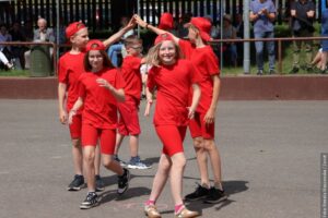 Kolorowy festyn w Wędryni. Pogoda i humory dopisały