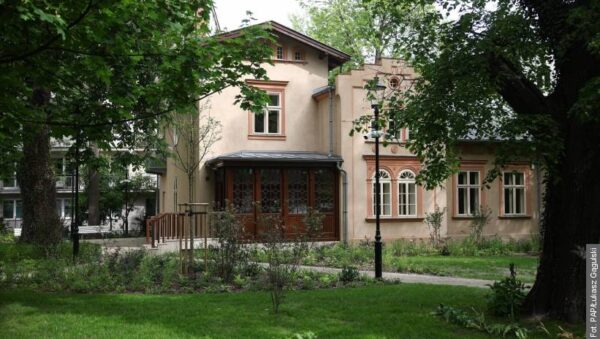Pamiątkowy zegar Wojciecha Kossaka wróci do domu Kossaków w Krakowie