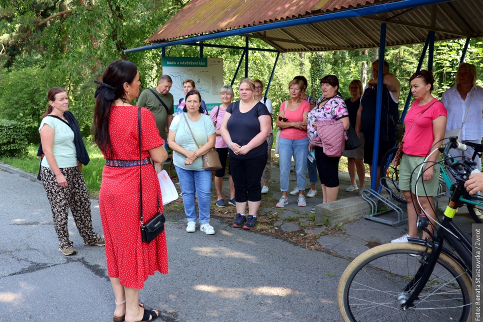Co kryje arboretum w Jabłonkowie? Rzadkie drzewa, rzeźby i niezwykła historia