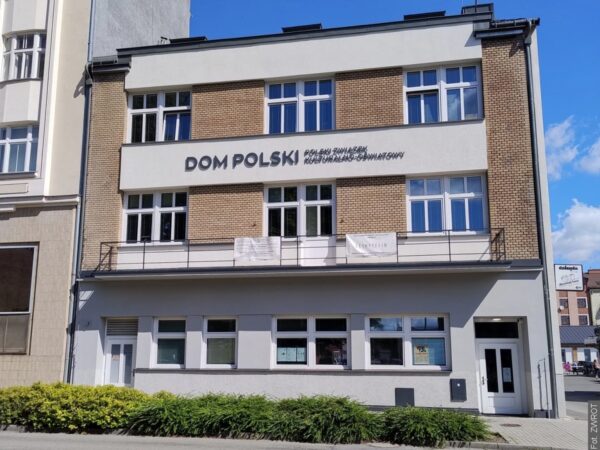 Każde 100 koron zamieni się w 300. Pomóżmy dokończyć remont Domu Polskiego PZKO