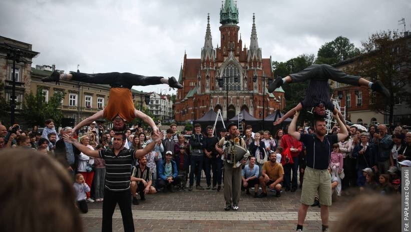 Krakowski festiwal ULICA trwa przez dwa lipcowe weekendy. Kolejne spektakle już od 10 lipca