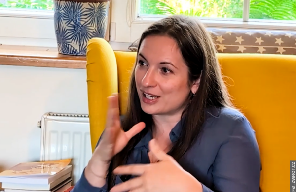 Zanim klikniesz „udostępnij”. Eva Klusová m.in. o tym, jak nie dać się wciągnąć w dezinformację [PODCAST]
