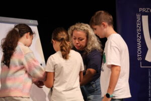 Literacka biesiada w teatrze. „Z książką na walizkach” świętuje 20-lecie