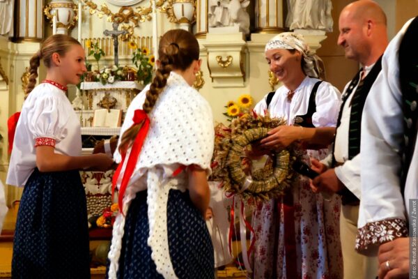 Ostatnie dożynki Romana Wróbla jako wójta. Bystrzyca zakończyła sezon