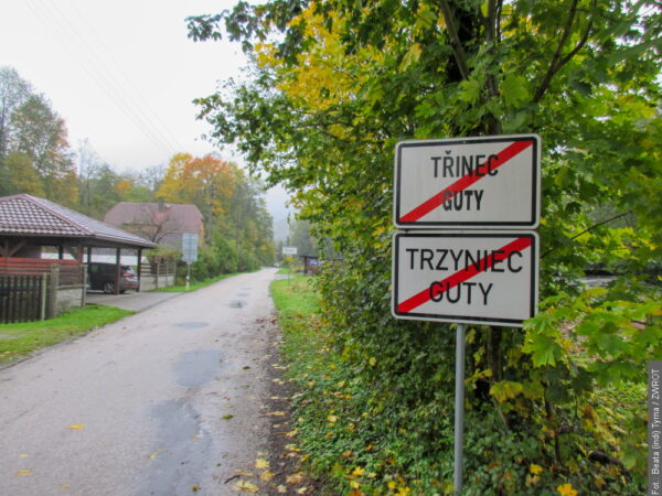 Dwujęzyczne oznakowanie na Zaolziu. Do gmin ma trafić list