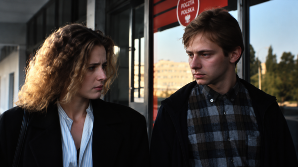„Krótki film o miłości” w Bystrzycy. Kino kontynuuje polskie seanse